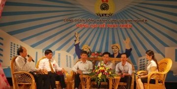 Tọa đàm "Công đoàn đồng hành cùng doanh nghiệp, động lực để phát triển"